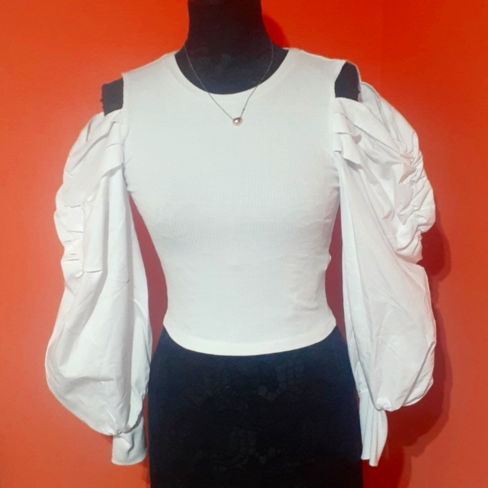 New with tag Zara White shirt